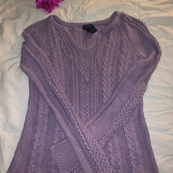 American Eagle Knit Sweater - Picture 2 of 5